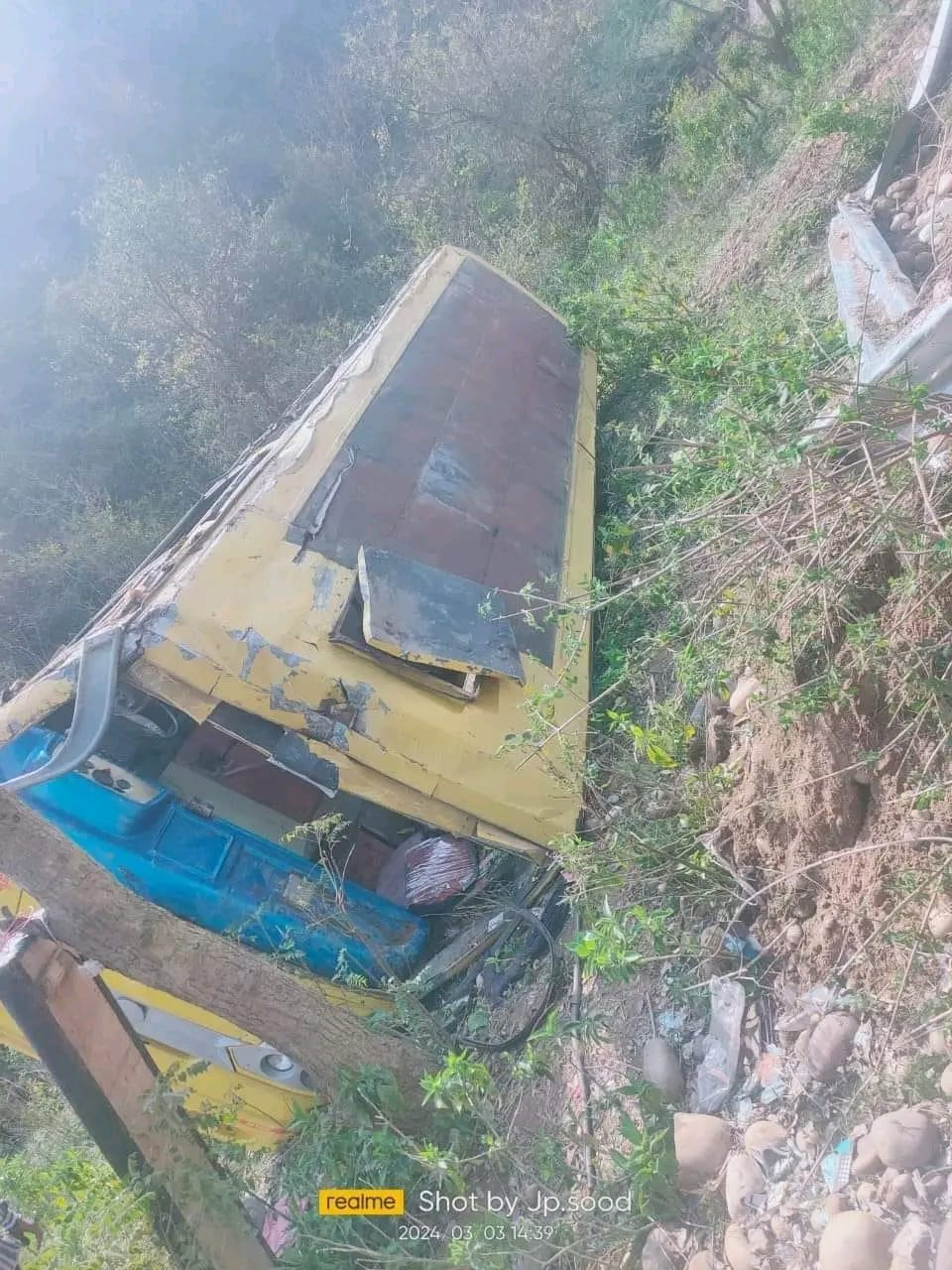 Pilgrims' bus overturned at Shree Khuralgarh Sahib